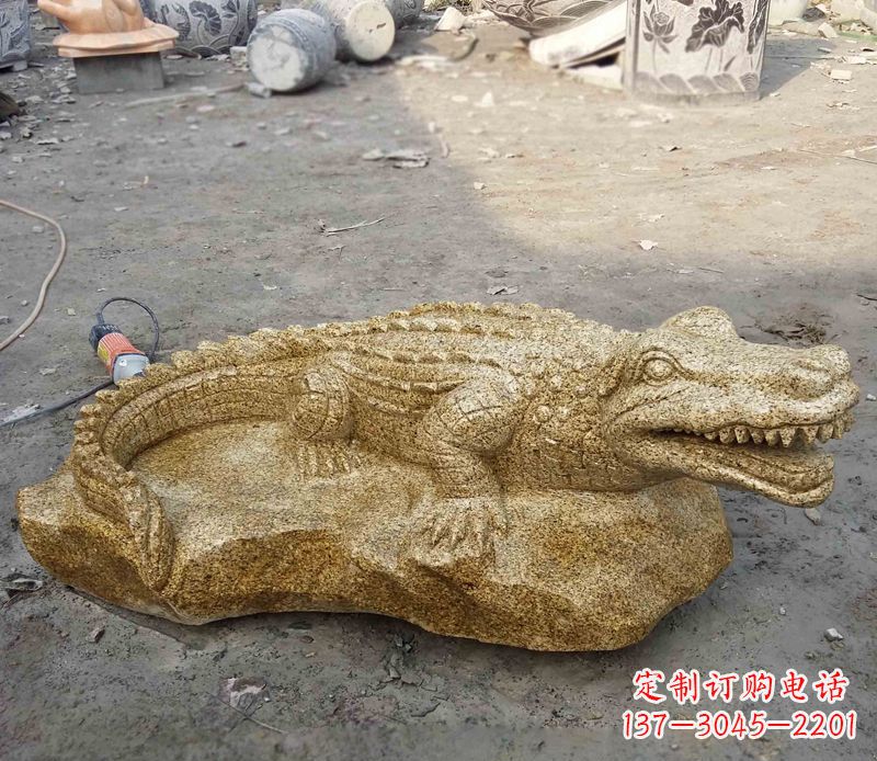 常州鳄鱼动物石雕