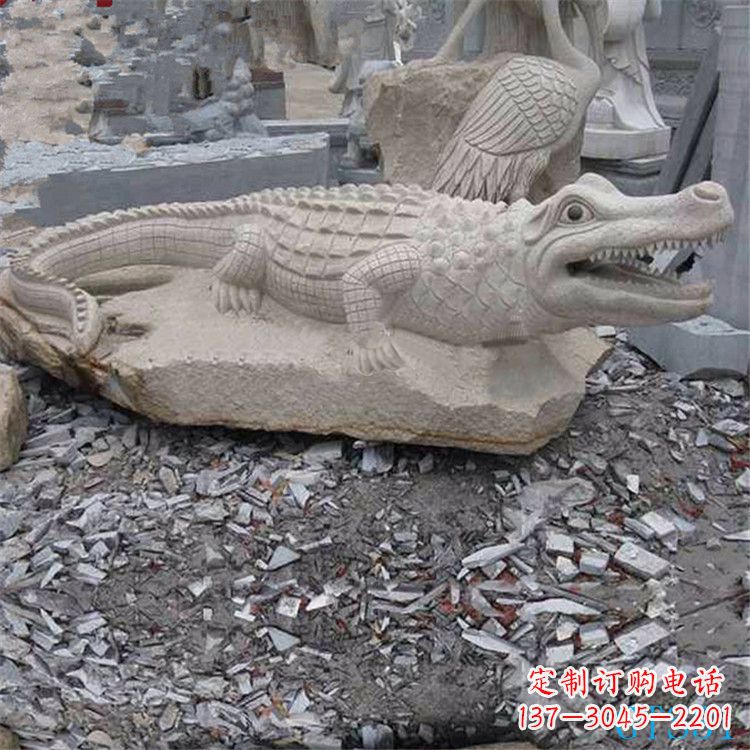 常州鳄鱼黄沙岩动物石雕
