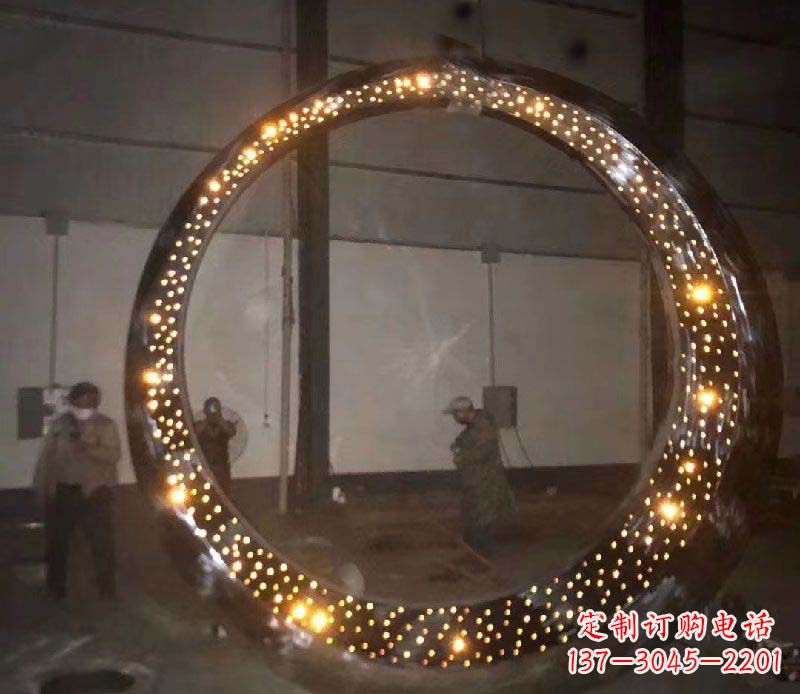 常州发光圆环不锈钢雕塑