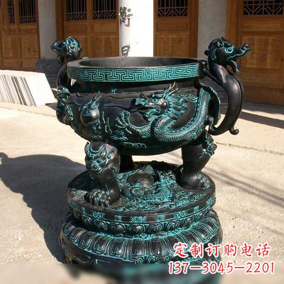 常州仿古龙纹鼎青铜器