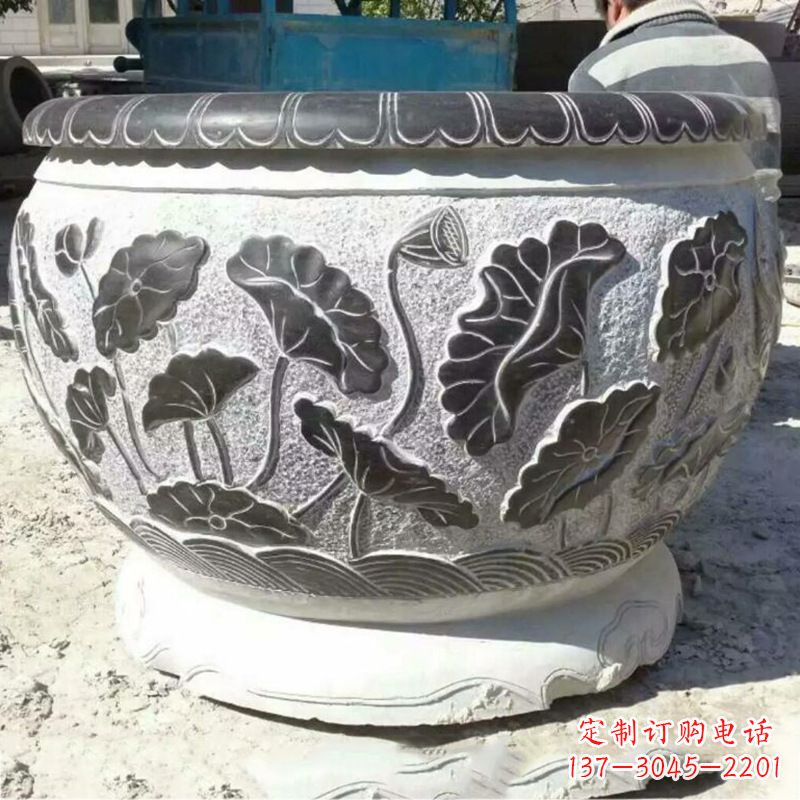 常州青石古水缸雕塑