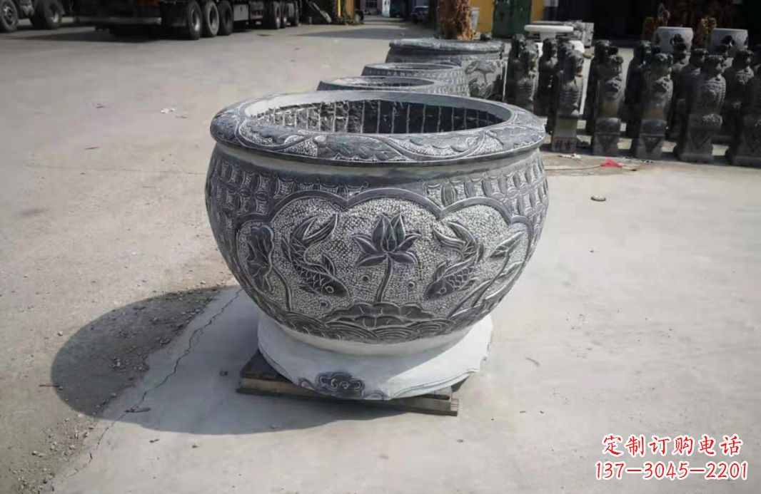 常州仿古石水缸荷花鲤鱼石雕