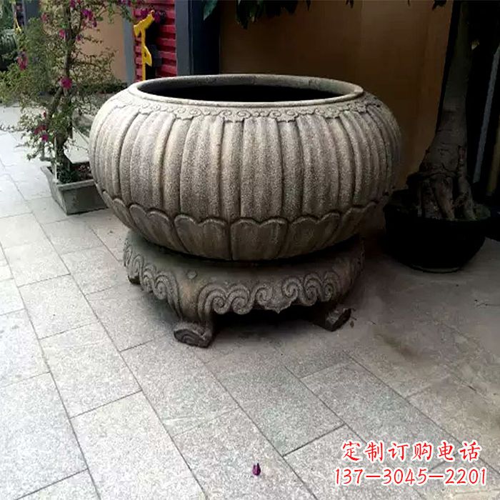 常州精美仿古石雕花盆雕塑