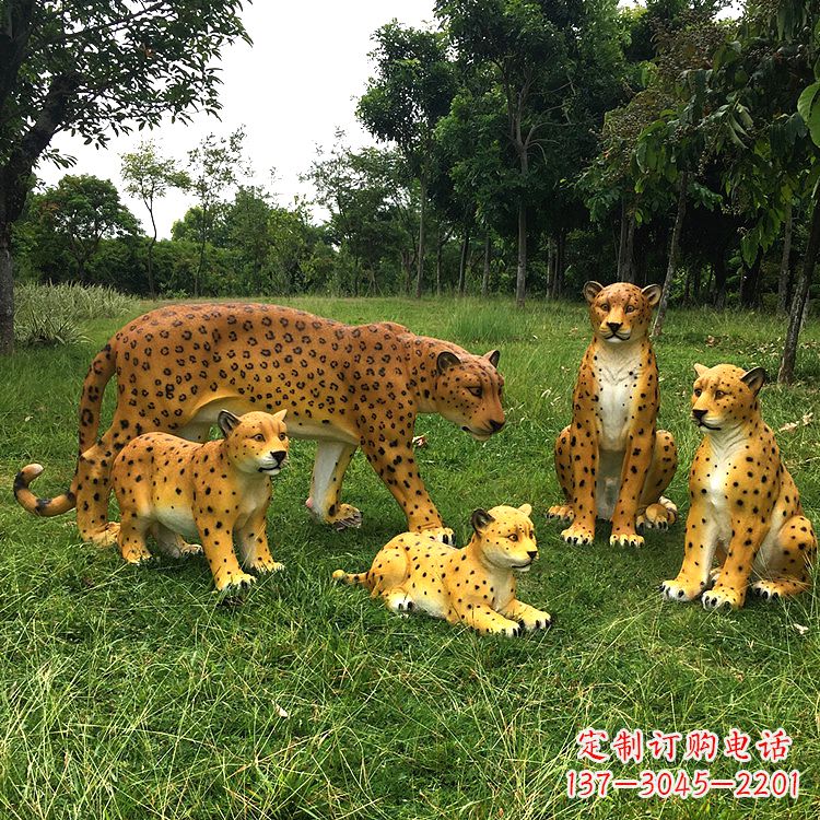 常州精美玻璃钢豹子雕塑