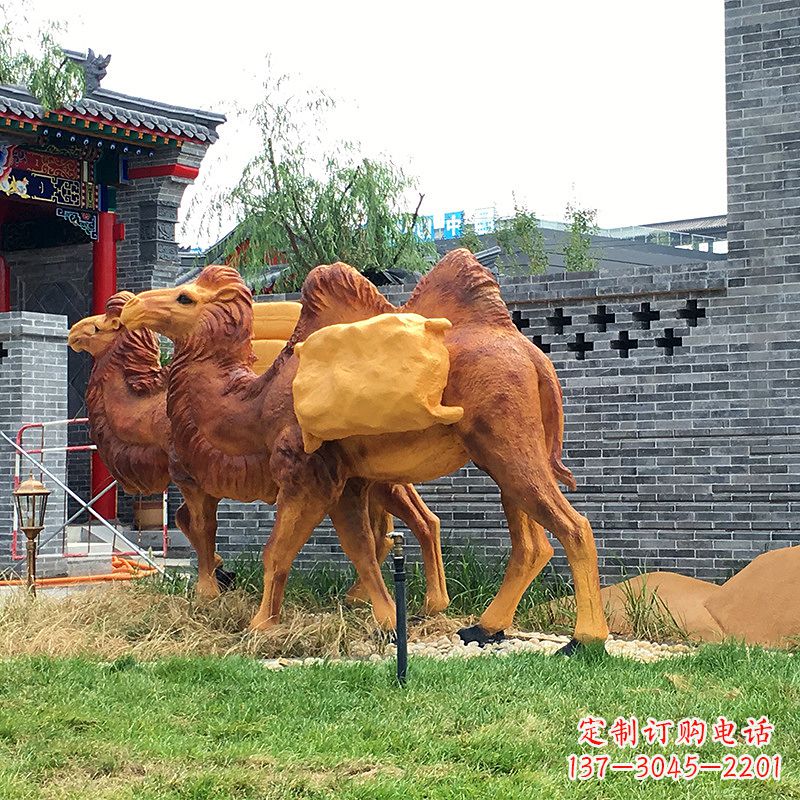 常州仿真骆驼景观雕塑-景区景点仿真动物景观摆件