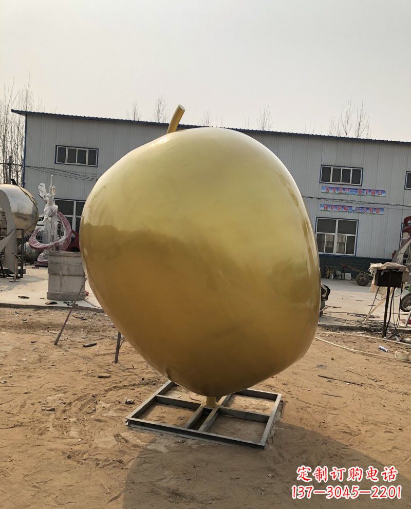 常州仿铜质苹果玻璃钢雕塑