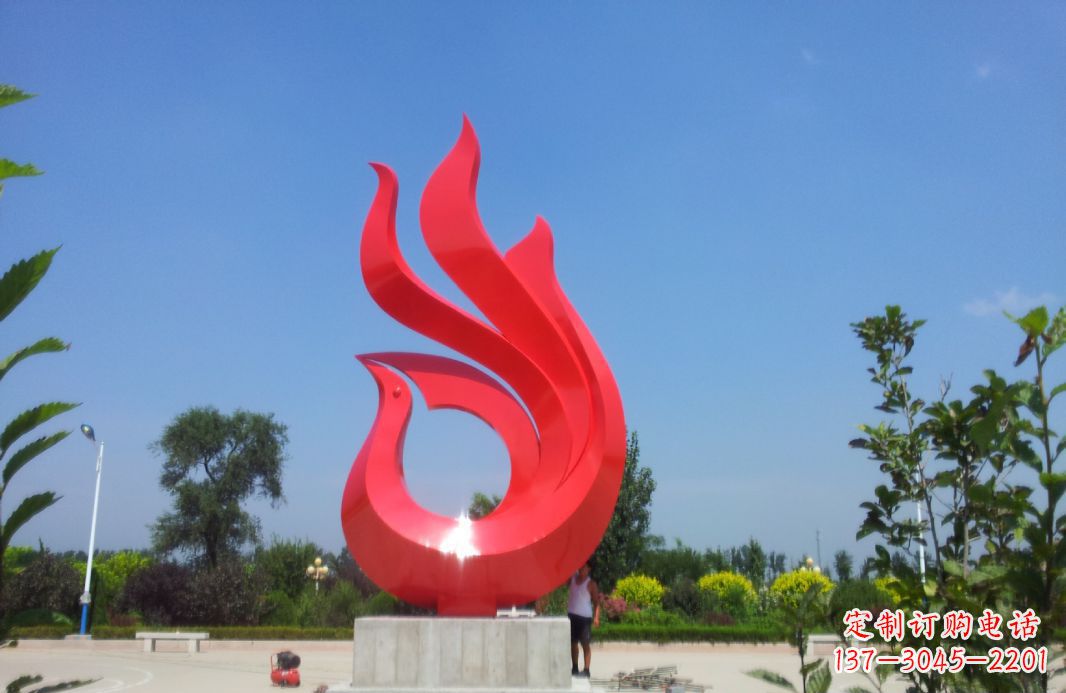常州精美绝伦的凤凰不锈钢抽象雕塑