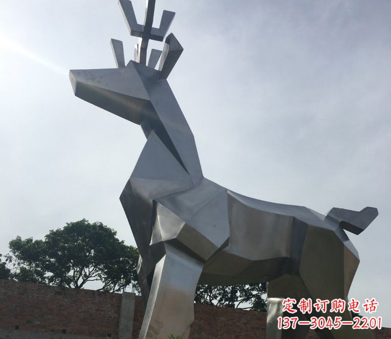 常州不锈钢几何鹿雕塑