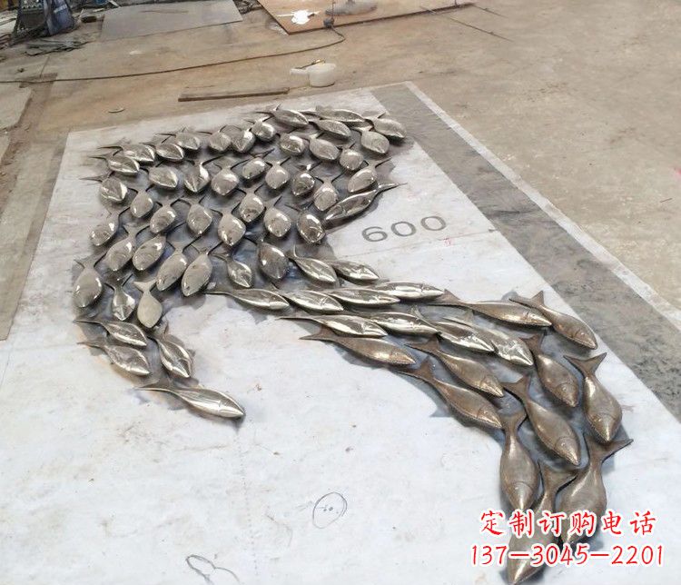 常州多彩活力的不锈钢动物雕塑