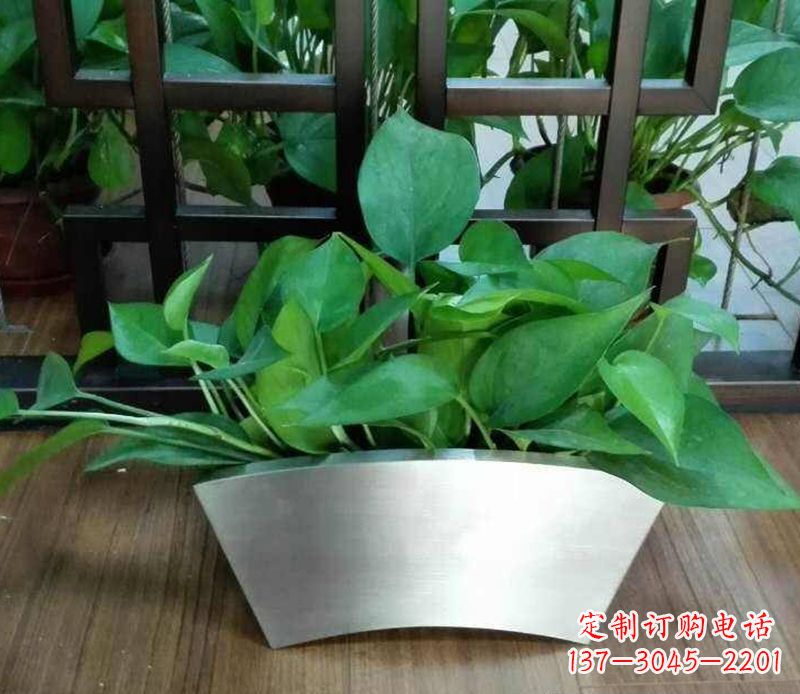常州高质量不锈钢花盆雕塑，享受自然完美烘托