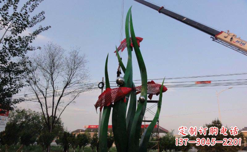 常州欧洲风格鲤鱼不锈钢雕塑