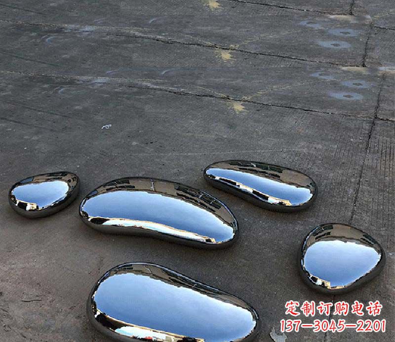 常州不锈钢水滴景观雕塑美轮美奂，营造自然灵动