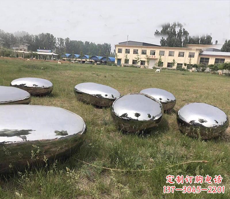 常州精美不锈钢水滴景观雕塑