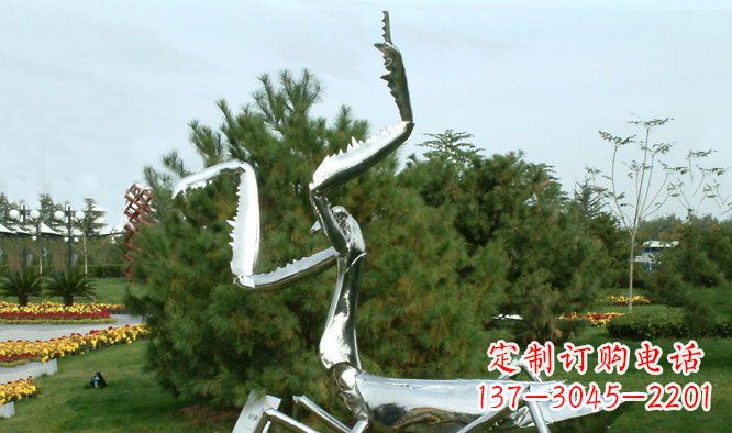 常州优雅大气的不锈钢螳螂雕塑