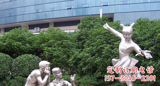 常州优质不锈钢学生人物雕塑