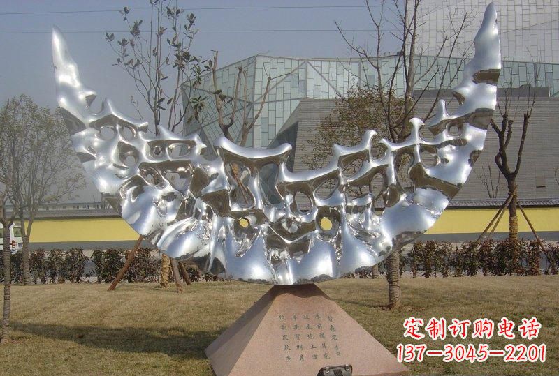 常州新款不锈钢月亮景观雕塑