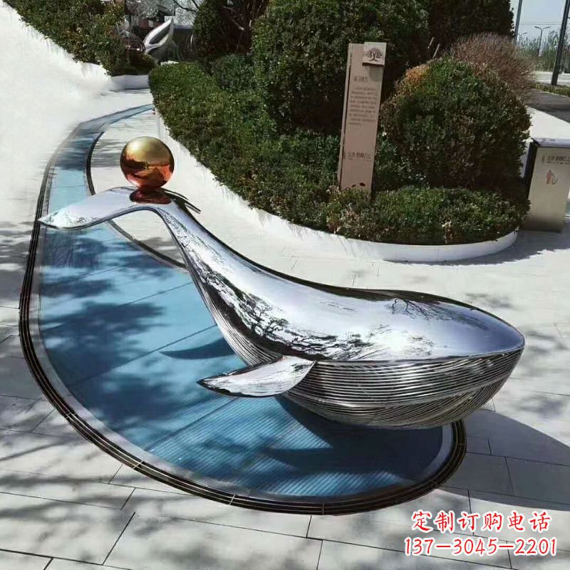 常州公园大型鲸鱼景观雕塑摆件-不锈钢镜面动物雕塑