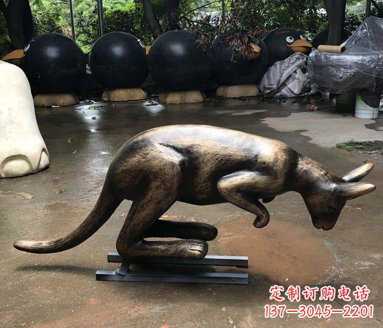 常州中领雕塑袋鼠铜雕