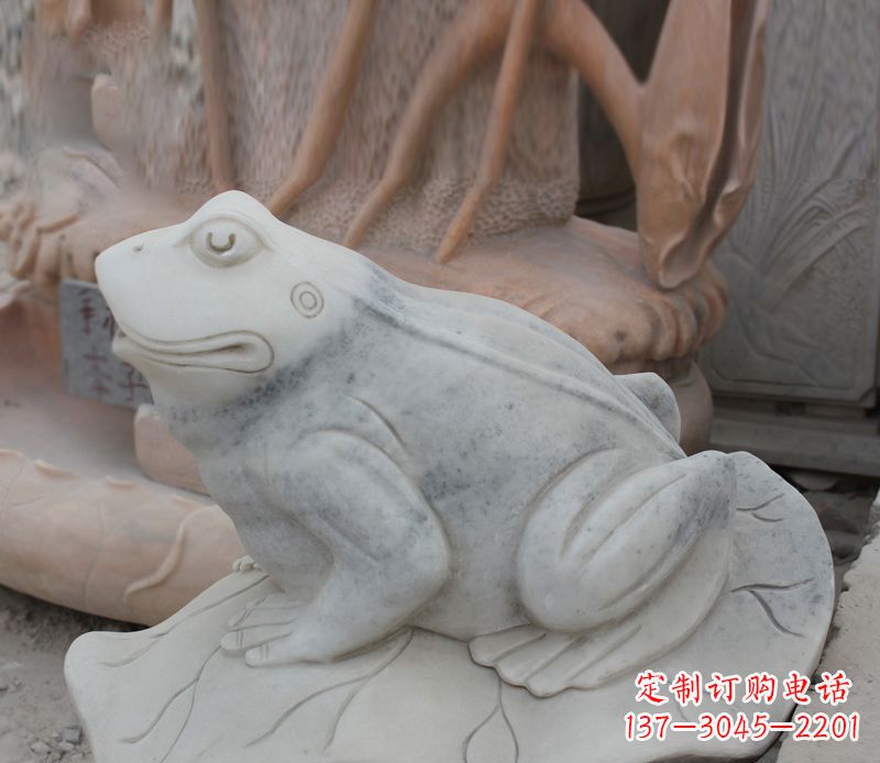常州公园动物青蛙景观石雕