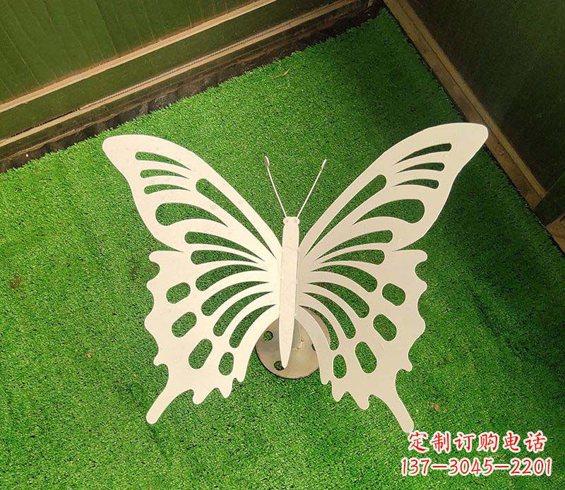 常州公园仿真蝴蝶不锈钢雕塑