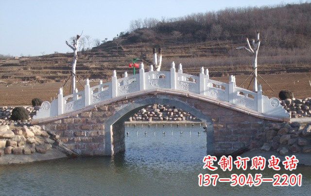 常州独特设计的拱桥石雕