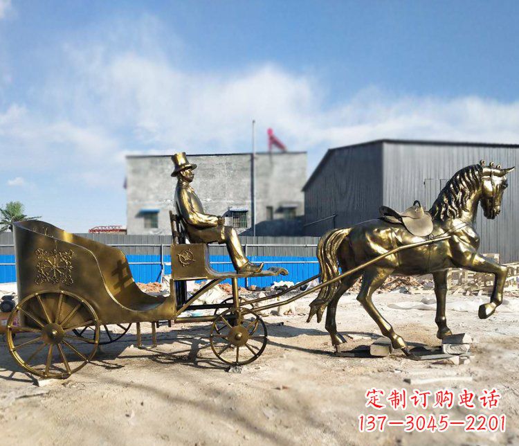 常州公园景观坐着马车的人物铜雕
