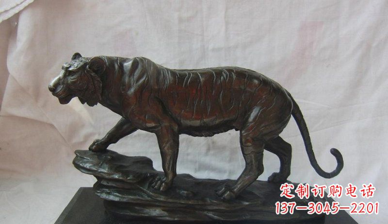 常州公园老虎动物铜雕 (5)
