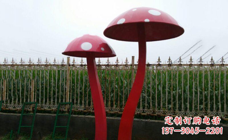 常州精致蘑菇不锈钢雕塑