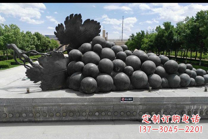 常州美轮美奂的葡萄铜雕塑