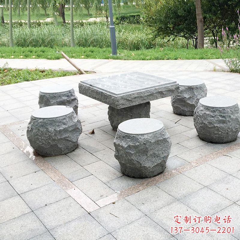 常州新题目“古典风格石桌凳雕塑”