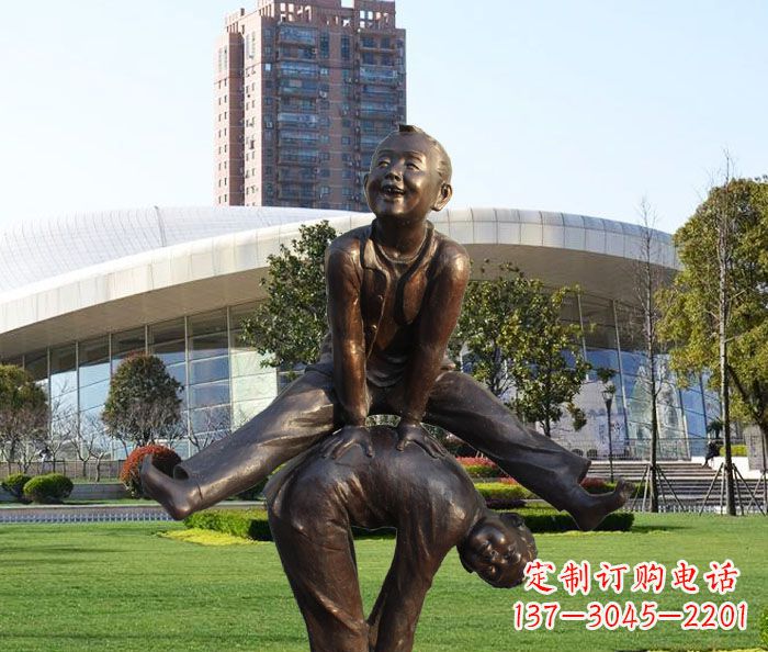 常州童趣十足的山羊铜雕