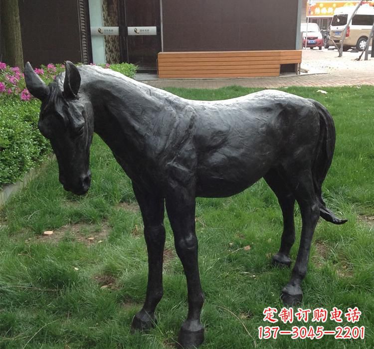 常州大型雕塑装置——马雕塑