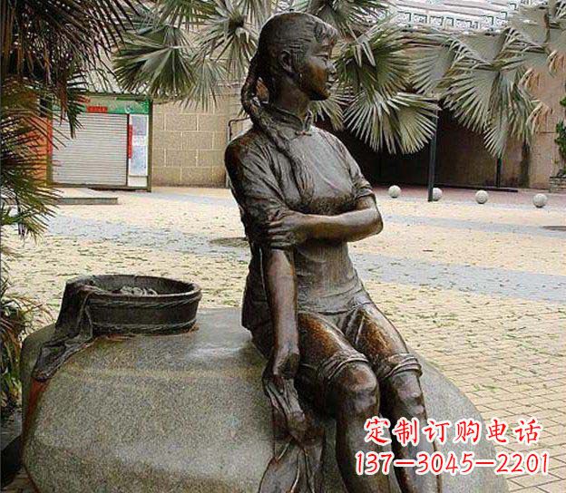 常州中领雕塑定制,洗衣服的女孩铜雕塑