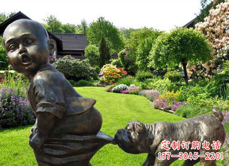 常州小孩咬小狗大雕塑