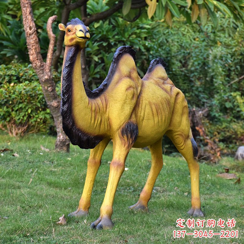 常州骆驼雕塑精美而有趣的定制装饰品