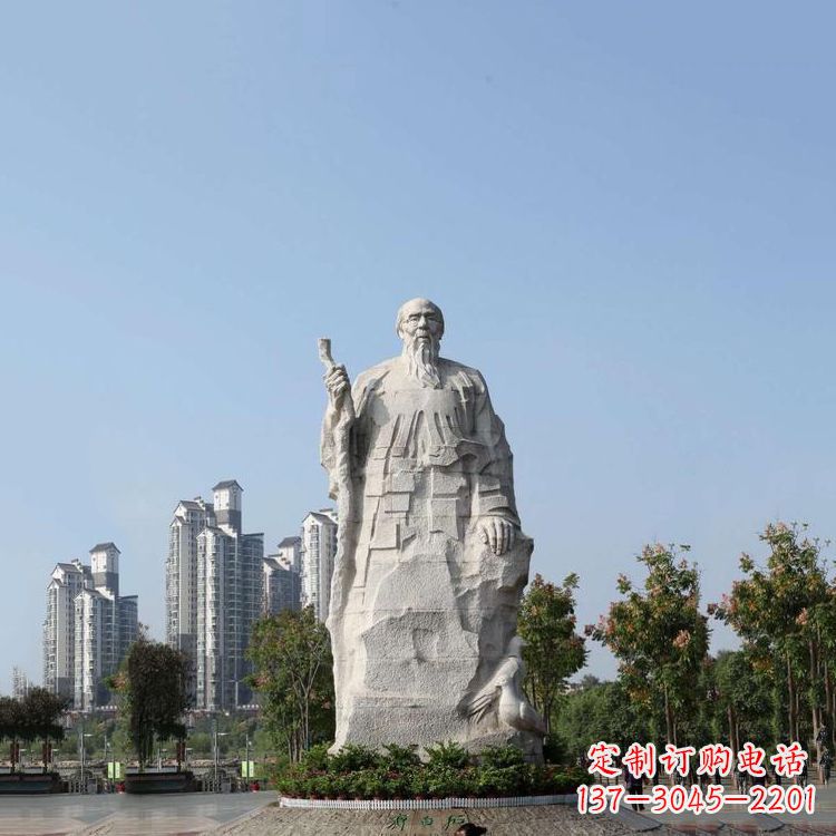 常州具有历史意义的画家齐白石汉白玉雕像