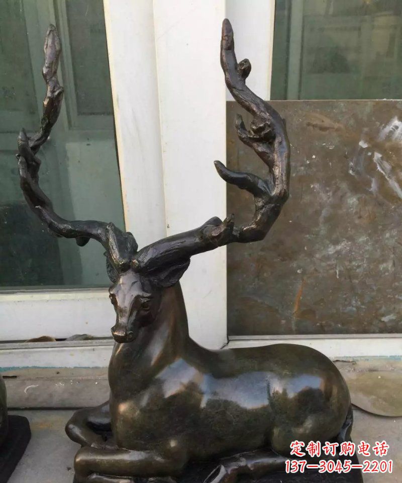 常州铸铜小鹿动物雕塑