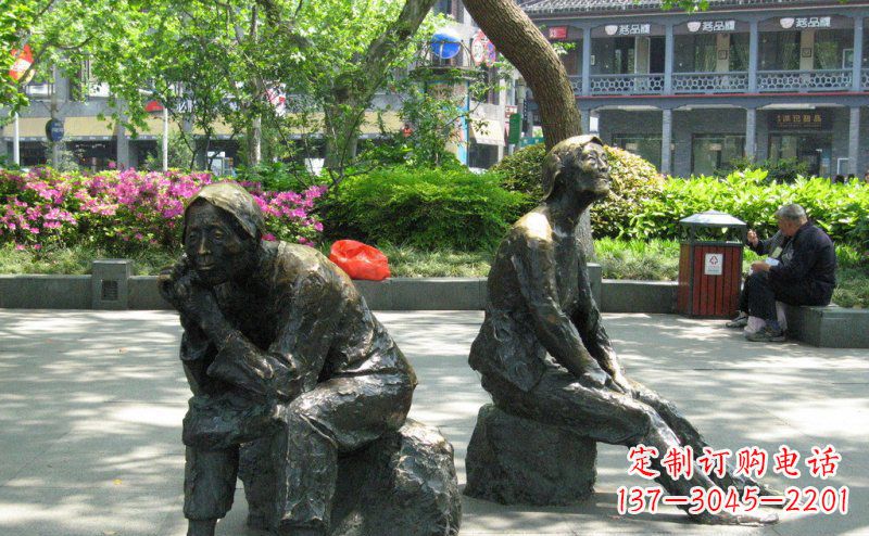 常州充满深情的老人铜雕