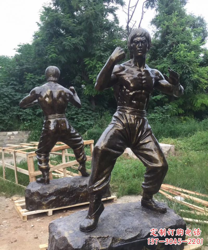 常州荣耀李小龙,经典之作——“功夫之王”铜雕塑