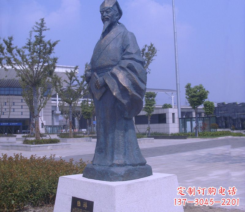 常州传承古代文化的陆游雕塑