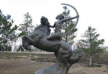 常州公园骑马女人射箭铜雕