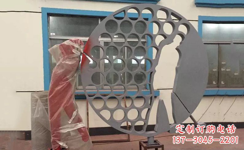 常州中领雕塑-不锈钢高尔夫球雕塑