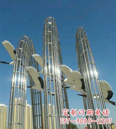 常州高级不锈钢镂空雄鹰雕塑