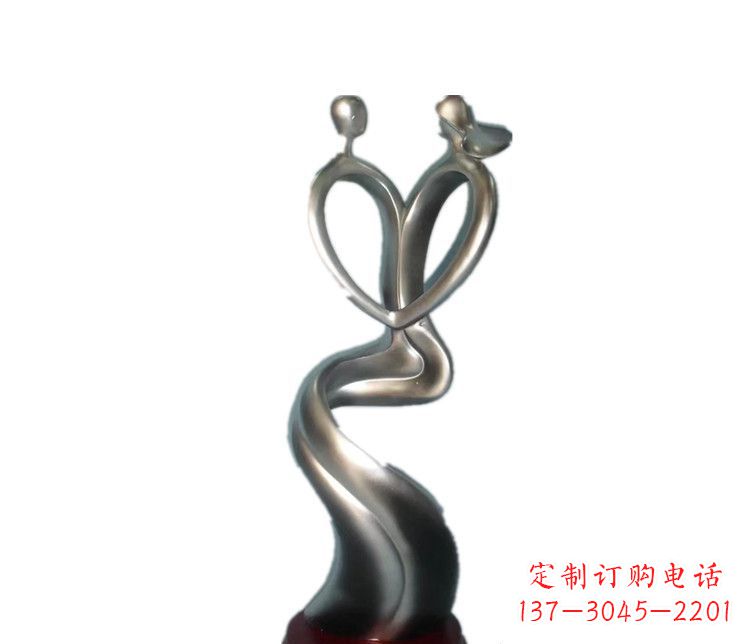 常州爱的象征——不锈钢情侣雕塑