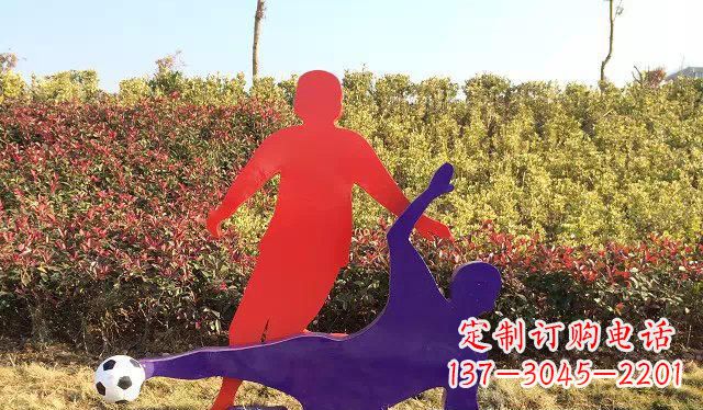 常州广场不锈钢踢足球运动雕塑 (2)