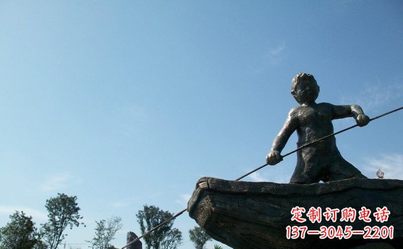 常州广场撑船的小男孩景观铜雕