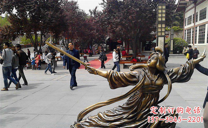 常州广场古代美女舞剑人物铜雕