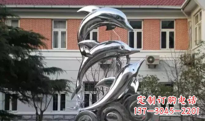 常州中领雕塑的海豚不锈钢雕塑是一件新颖而精致…