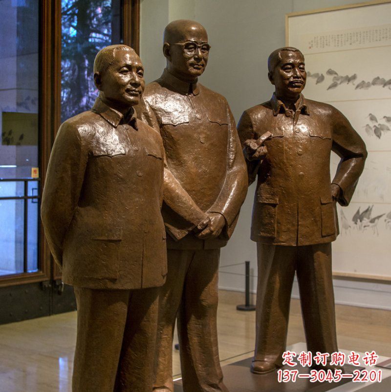 常州广场三个伟人人物铜雕
