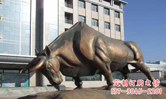 常州拓荒牛铜雕塑——将历史传承到现代